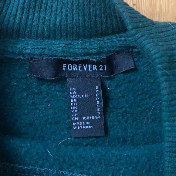 Forever 21 crop top sweatshirt - Picture 2 of 2